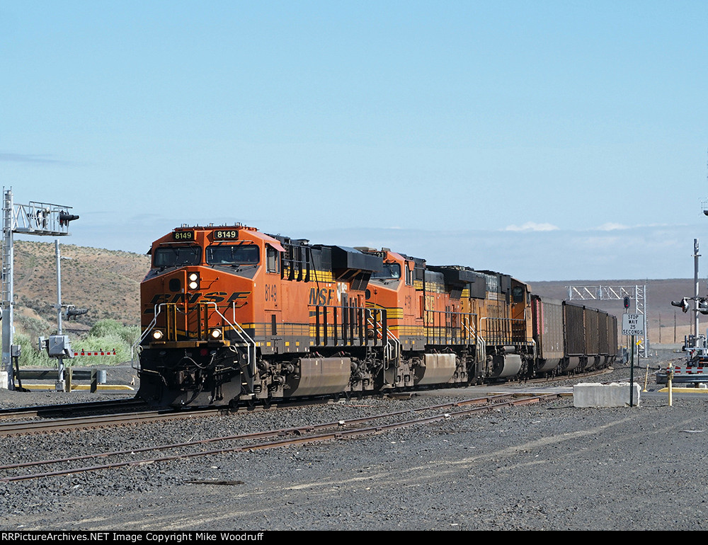 BNSF 8149